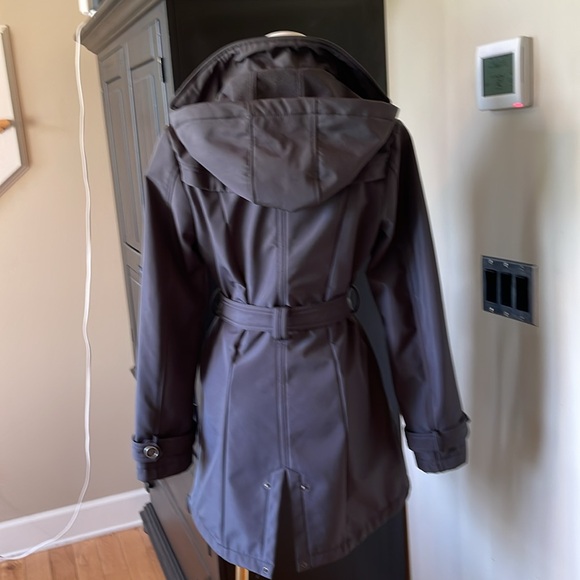 All weather trench. Gray size small. Good preowned - Picture 2 of 8